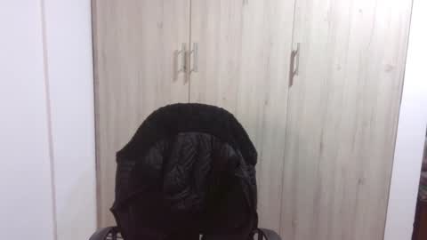  Khawit  online show from February 3, 12:47 pm