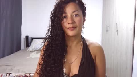  Khawit  online show from November 10, 6:12 am