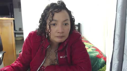  Khawit  online show from March 7, 9:45 pm