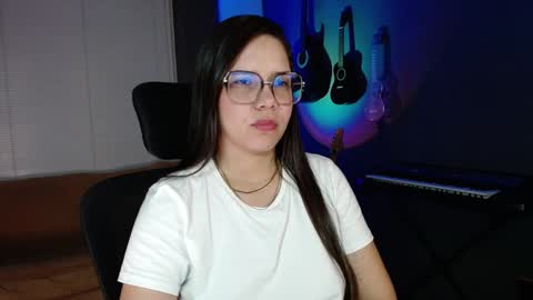 Kay online show from December 15, 6:29 am