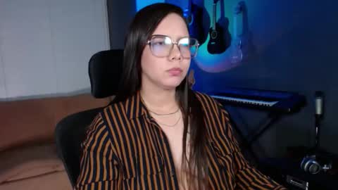 Kay online show from December 21, 2:08 am