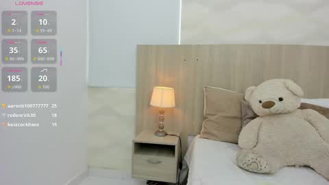   online show from September 26, 11:25 am