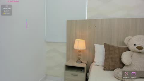   online show from November 17, 11:16 am