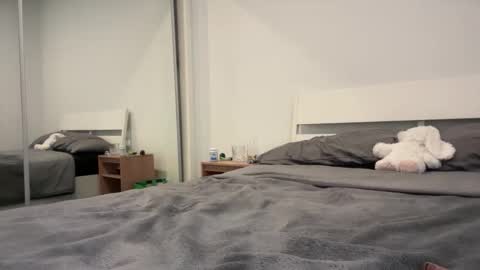 Snapshot of kaylaaaa111 chatting on February 10, 10:58 pm khaleesi online show from February 10, 10:58 pm