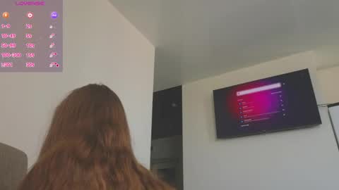 kaylee_ee online show from June 3, 9:23 am