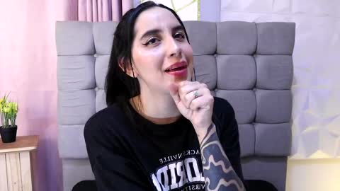 kaylee_lee online show from September 23, 3:53 am