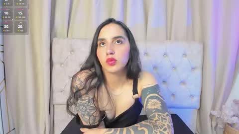 kaylee_lee online show from October 13, 4:23 am