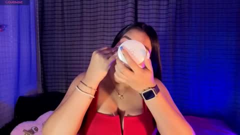 Kaylee online show from October 18, 5:35 pm