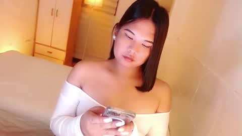 Y O U R        F U T U R E       K A Y L E E  online show from September 14, 9:47 pm