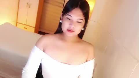 Y O U R        F U T U R E       K A Y L E E  online show from October 13, 7:25 pm