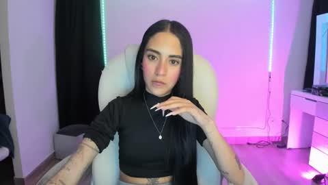 kaylie online show from December 20, 1:25 am