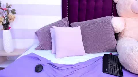 Kaylin Jann online show from March 12, 1:36 am