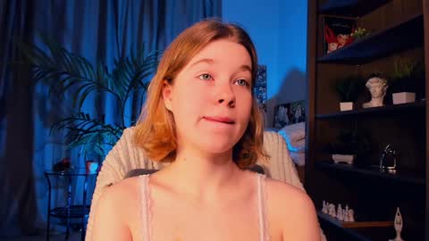 Snapshot of kaylisse chatting on September 21, 9:38 pm Hi Im Arina 3 online show from September 21, 9:38 pm