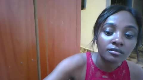 Snapshot of kayme96 chatting on October 25, 6:13 pm kitty online show from October 25, 6:13 pm