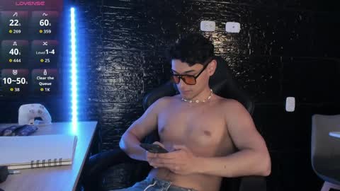 Kayn online show from April 6, 8:54 pm