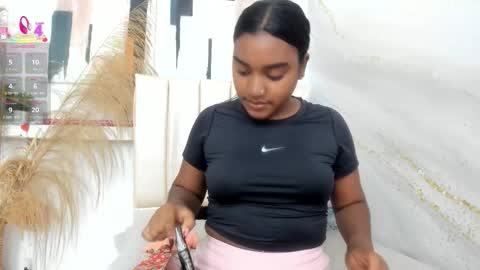 Snapshot of kayna_gomez chatting on March 19, 7:18 pm Kayna online show from March 19, 7:18 pm