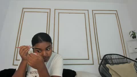 Snapshot of kayna_gomez chatting on April 15, 7:21 pm Kayna online show from April 15, 7:21 pm