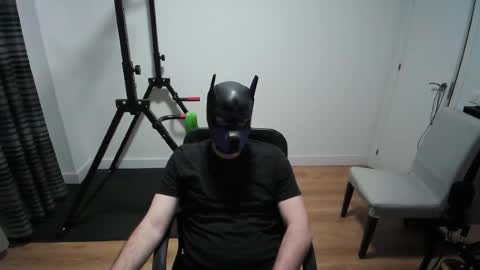 Neon online show from March 24, 6:46 pm