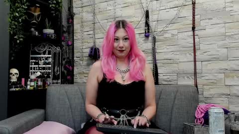 Miss Kazia online show from February 5, 10:55 pm