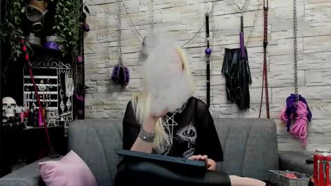 Miss Kazia online show from October 6, 11:24 pm