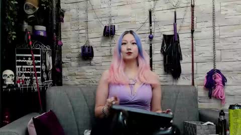 Miss Kazia online show from November 13, 3:55 pm