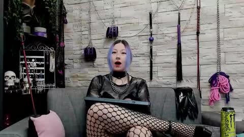 Miss Kazia online show from January 8, 1:19 am