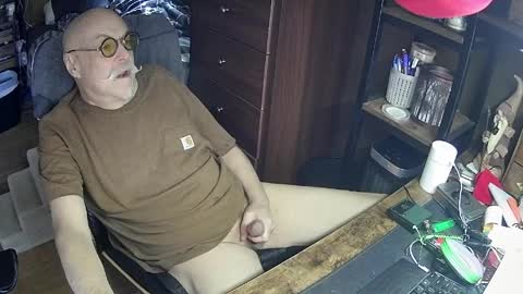 kbuum68 online show from April 8, 8:53 pm