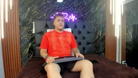 Snapshot of keane_lee chatting on October 20, 12:49 pm Keane online show from October 20, 12:49 pm