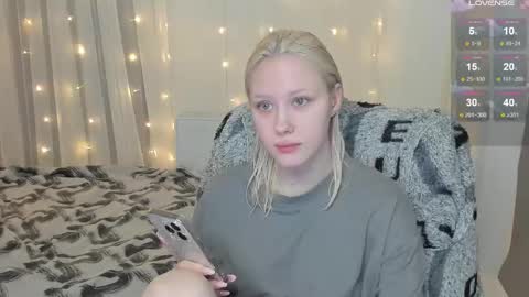 Seb Polly Roxy Jonny online show from February 12, 1:48 pm