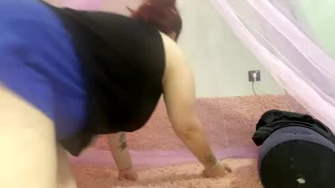 Snapshot of keeperofsins_ chatting on June 10, 9:52 am Suzi online show from June 10, 9:52 am