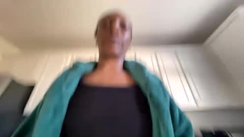 Keephimcum69me online show from January 1, 5:11 pm