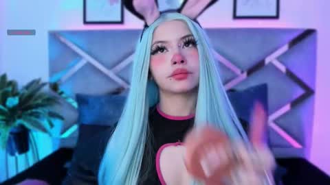 Keidy Monday to Saturday from 200 pm to 810pm  UTC-5 Colombia Time online show from October 28, 7:16 pm