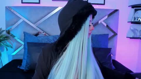 Keidy Monday to Saturday from 200 pm to 810pm  UTC-5 Colombia Time online show from November 10, 7:13 pm