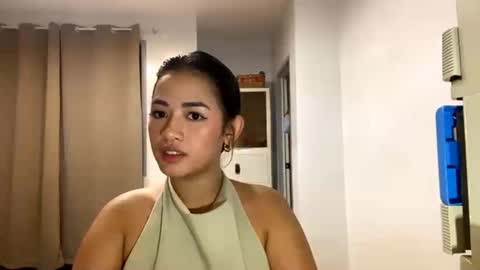 Snapshot of keikobuetti chatting on July 3, 11:27 am Estelle online show from July 3, 11:27 am