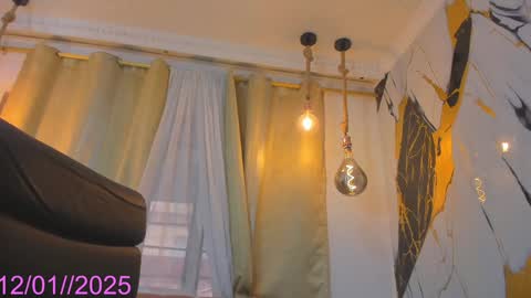 Keila  online show from January 12, 5:33 pm