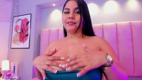 Keily Ross online show from March 6, 8:48 pm