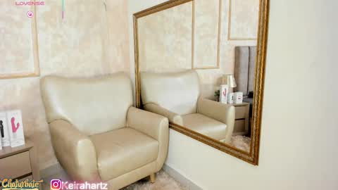 keirahartz online show from September 20, 3:40 am