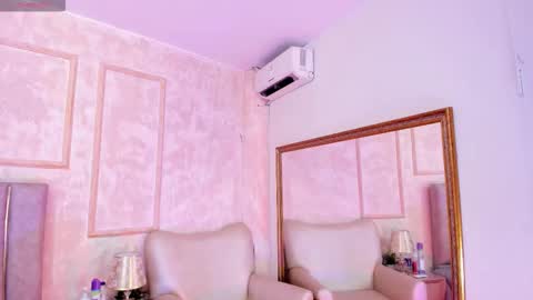 Snapshot of keirahartz chatting on February 3, 3:37 am keirahartz online show from February 3, 3:37 am