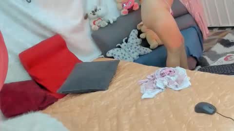 keira online show from October 24, 1:03 am