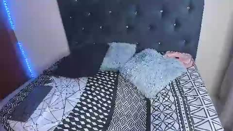 keitch_cute online show from July 9, 1:37 pm