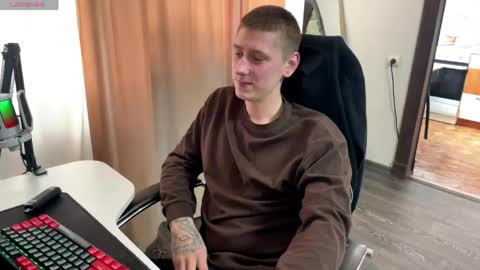 Snapshot of keksik__ chatting on May 13, 5:16 am keksik__ online show from May 13, 5:16 am