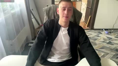 Snapshot of keksik__ chatting on May 22, 3:46 am keksik__ online show from May 22, 3:46 am