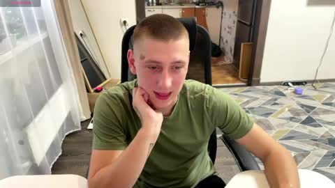 Snapshot of keksik__ chatting on May 23, 1:04 pm keksik__ online show from May 23, 1:04 pm