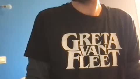 Snapshot of kelkun2828 chatting on February 3, 10:53 am kelkun2828 online show from February 3, 10:53 am