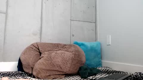 kelleylukelikes online show from March 28, 4:06 pm