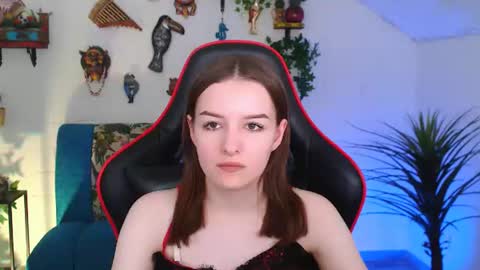 kelliebanshe online show from July 10, 12:19 pm