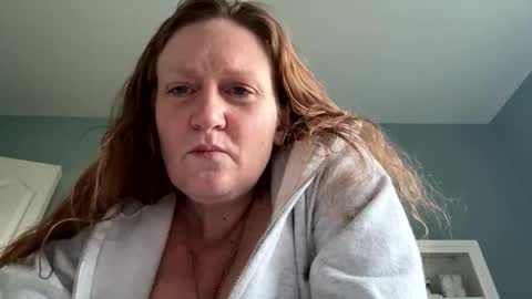 Snapshot of kellilyn10 chatting on April 20, 11:50 pm kellilyn10 online show from April 20, 11:50 pm