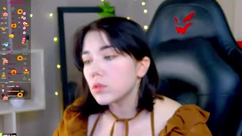 Kelly online show from December 4, 10:02 am