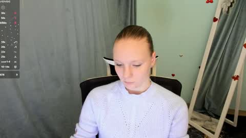 Snapshot of kelly_lly chatting on October 9, 12:47 pm Kelly online show from October 9, 12:47 pm