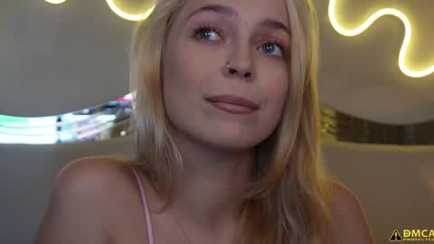 Kelly online show from October 1, 5:35 am